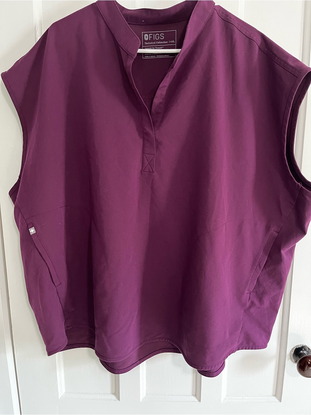 Figs Rafaela Oversized Scrub Top - Picture 7 of 7